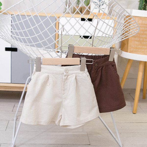 Zsebekkel ellátott gyerek rövidnadrág két színben - fiúknak