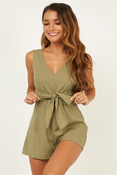 Modern női jumpsuit rövid modell zöld színben