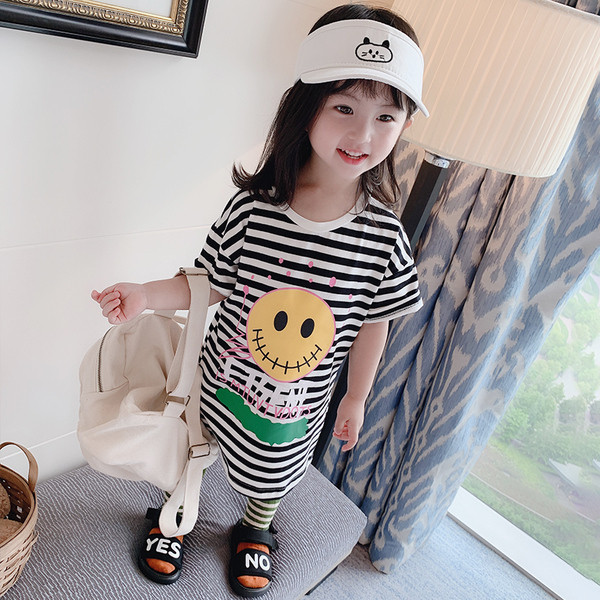 Csíkos gyerekruha, rátéttel lányoknak