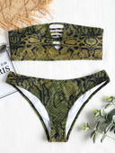 Három színű mintás női fürdőruha