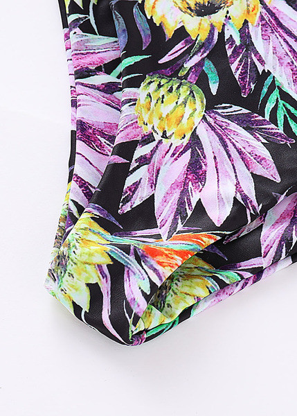 Virágmintás női fürdőruha két részből