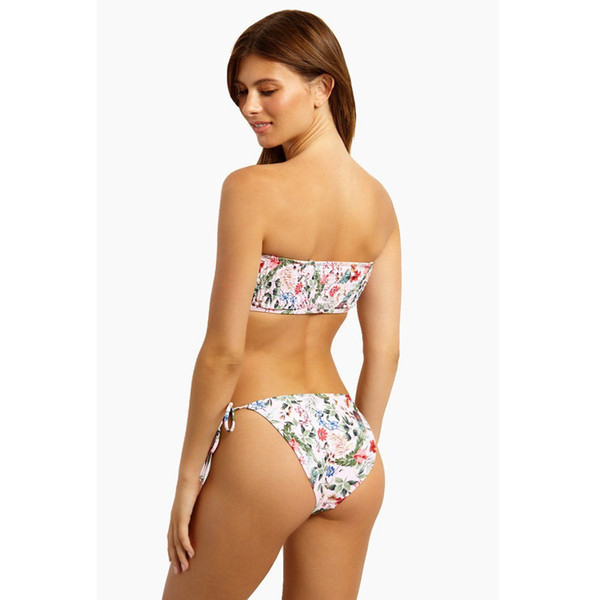 Costum de baie cu model floral in doua parti