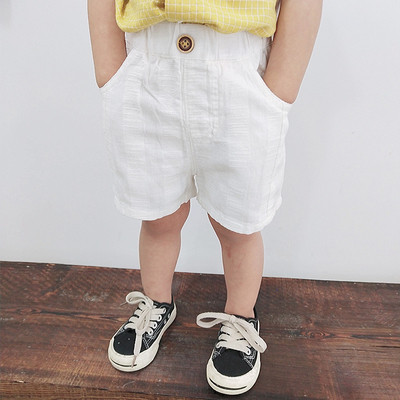 Pantaloni scurți pentru băieți în alb și bej