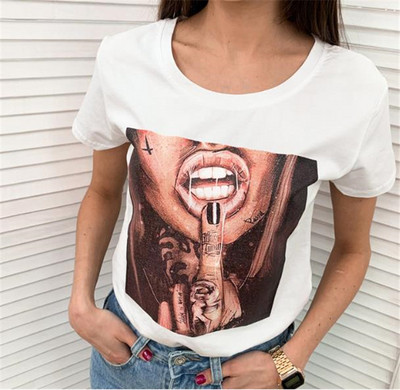 Alkalmi női póló öt színben mintával