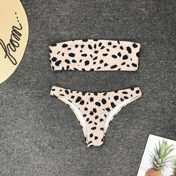 Új modell fürdőruha két részből, különböző mintákkal