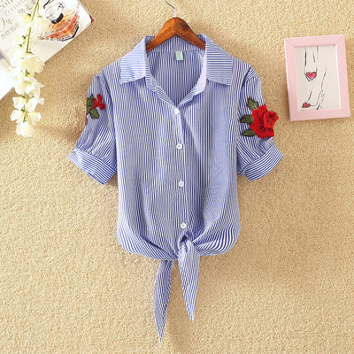 Καλοκαιρινό πουκάμισο με κέντημα και κοντά μανίκια σε δύο σχέδια