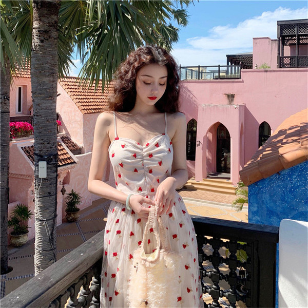 Rochie de dama alba de vara cu bretele subtiri si tul