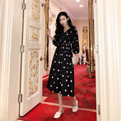 Rochie elegantă de damă cu decolteu în V cu puncte alb-negru