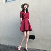 Stílusos női ruha 3/4 ujjú bordó színben