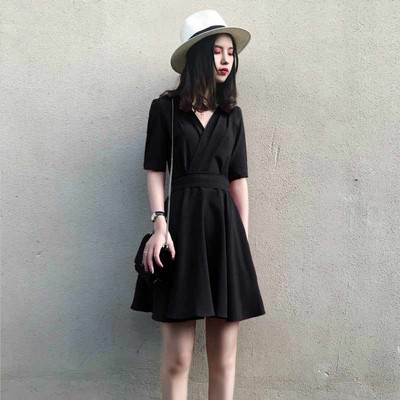 Stílusos női ruha 3/4 ujjú bordó színben