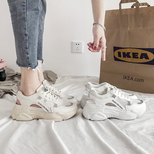 Modern női tornacipő két színben, magas talppal