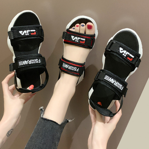 Sandale de dama cu talpa inalta in doua culori cu inscriptii