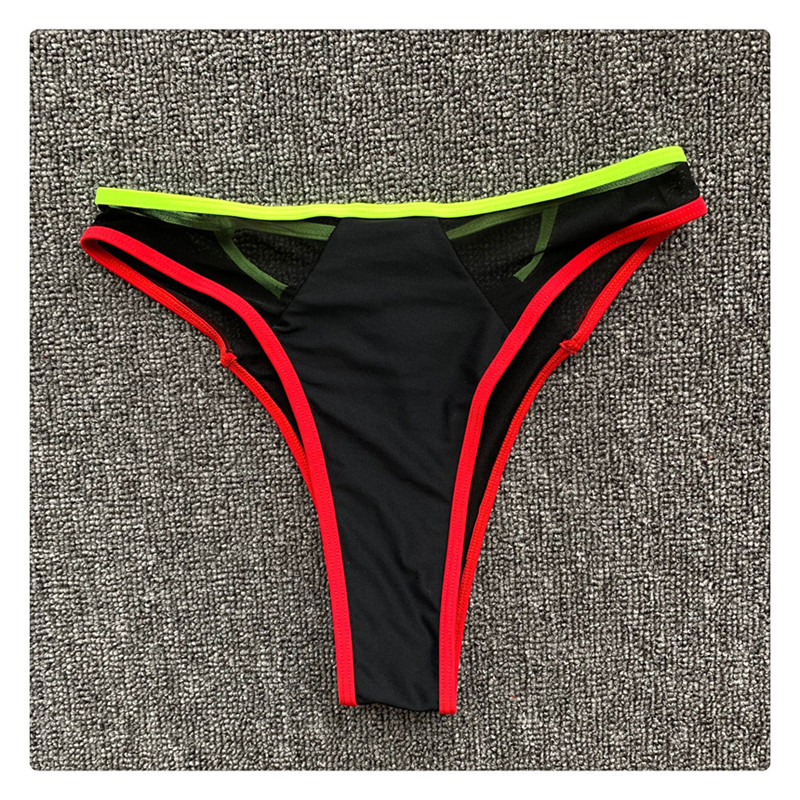 Modern kétrészes fürdőruha fekete színben, színes elemekkel