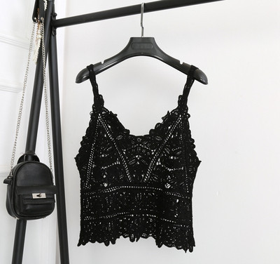 Stílusos női csipke felső, vékony pántokkal, többféle színben