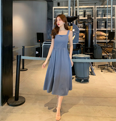 Σύγχρονο γυναικείο φόρεμα Σλιμ μοντέλο σε κόκκινο και μπλε χρώμα