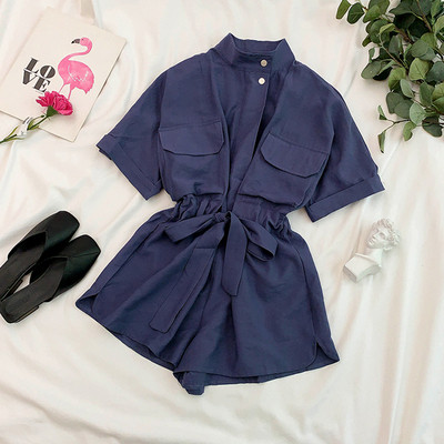 Salopetă scurtă de damă elegantă, cu decolteu O, în mai multe culori