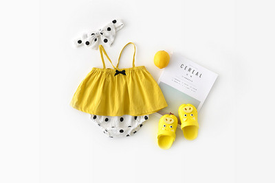 Ежедневен бебешки комплект за момичета в жълт цвят