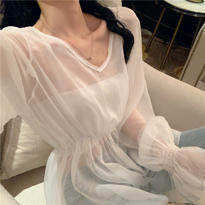 Bluză de damă transparentă cu mâneci lungi în alb-negru