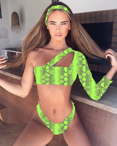 Costum de baie in doua parti de culoare verde cu model - doua modele