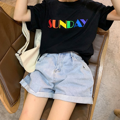 Tricou casual dama cu inscriptie colorata in alb si negru