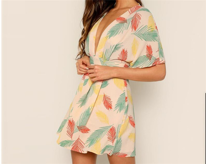 Rochie de vara de dama cu decolteu in V si spate gol