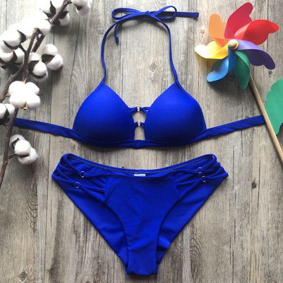 Κομψό μαγιό με τριγωνικό πάνω μέρος  σε πέντε χρώματα