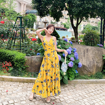 Ежедневна дамска дълга рокля с гол гръб в жълт цвят