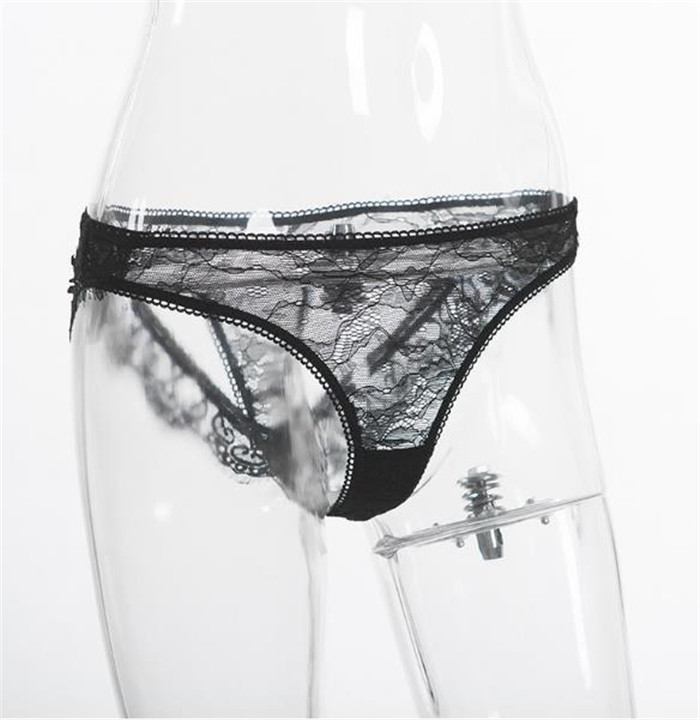 Lenjerie intimă din dantelă de culoare neagră