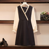 Stílusos női ruha V-nyakú és hosszú ujjú