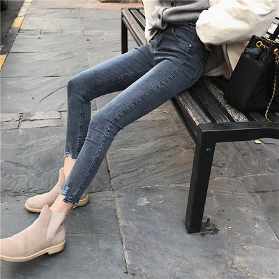 Női farmer Vékony modell magas derékkal, kék és fekete színben