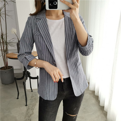 Κοντό γυναικέιο σακάκι με δαντέλα σε γκρι  χρώμα και μεγέθους μέχρι 3XL