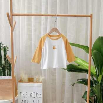 Μοντέρνα παιδική  μπλούζα με O-λαιμό και εφαρμογή - διάφορα χρώματα