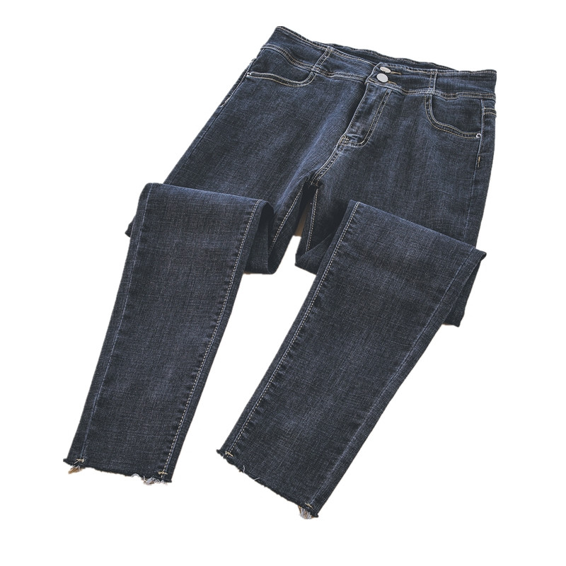 Nagy méretű női farmer magas derékkal, sötét színben