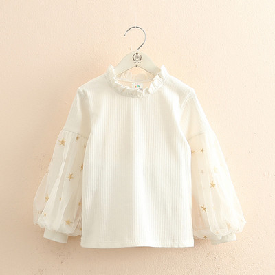 Модерна детска блуза с висока яка в черен и бял цвят