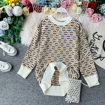 Pulover lung de dama cu model colorat in culori deschise si inchise