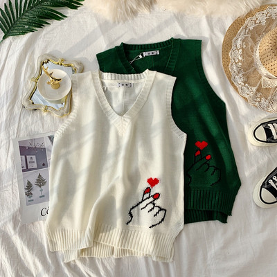 Maieu de damă tricotat cu decolteu în V și broderie în diferite culori