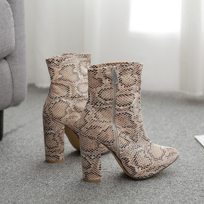 Cizme moderne de dama cu toc gros si model animal