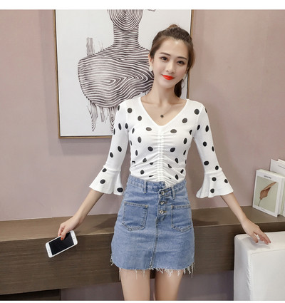 Γυναικεία μπλούζα υψηλής πουά  με λαιμόκοψη