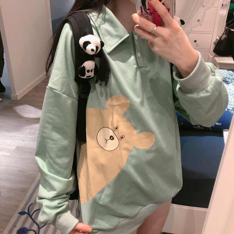 Bluza larga de dama de culoare verde cu aplicatie