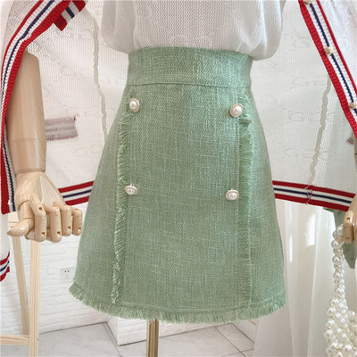 Aktuális női szoknya gombokkal, négy színben