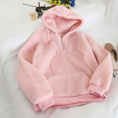 Női pehely pulóver kapucnival és zsebbel rózsaszín és fehér színben