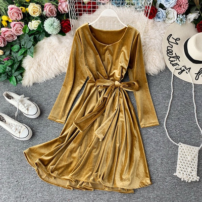 Γυναικείο φόρεμα με ζώνη στη μέση σε διάφορα χρώματα