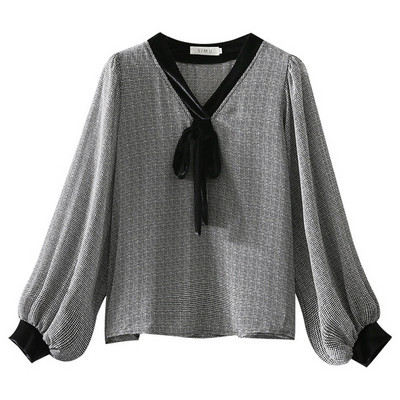 Modern női ing szalaggal és széles ujjú fekete-fehér színben