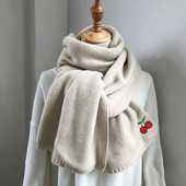 Esarfa dama tricotata cu broderie in diferite culori