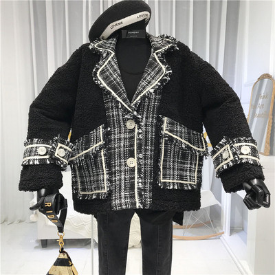 Palton de dama stilat model scurt cu buzunare alb-negru