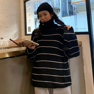 Női alkalmi pulóver széles modell magas gallérral