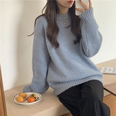 Μοντέρνο γυναικείο πουλόβερ  σε πέντε χρώματα με οβάλ ντεκολτέ