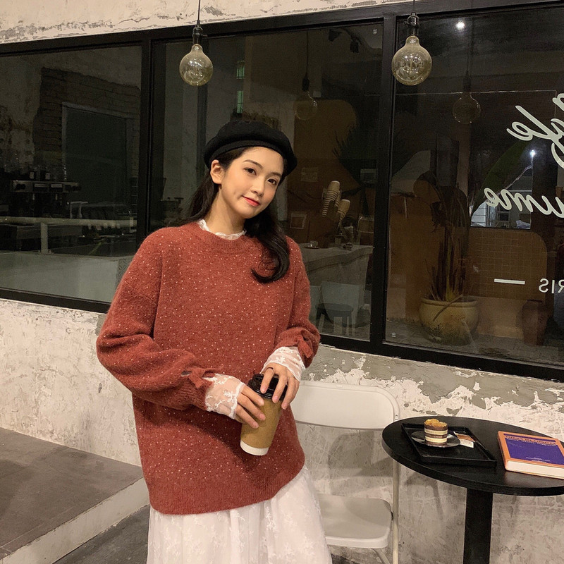 Modern női blúz három színben, ovális nyakkivágással