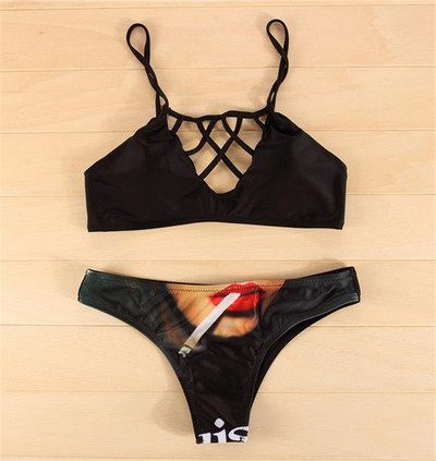 Μαγιό 2 μέρη με ενδιαφέρον σφραγίδα