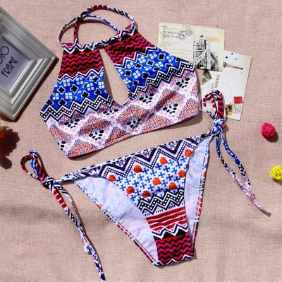 Νέο μοντέλο για τις γυναίκες ριγέ μαγιό